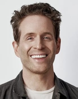 Glenn Howerton